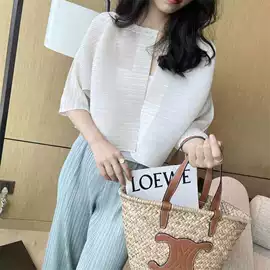 连衣裙;女式T恤;时尚休闲套装
