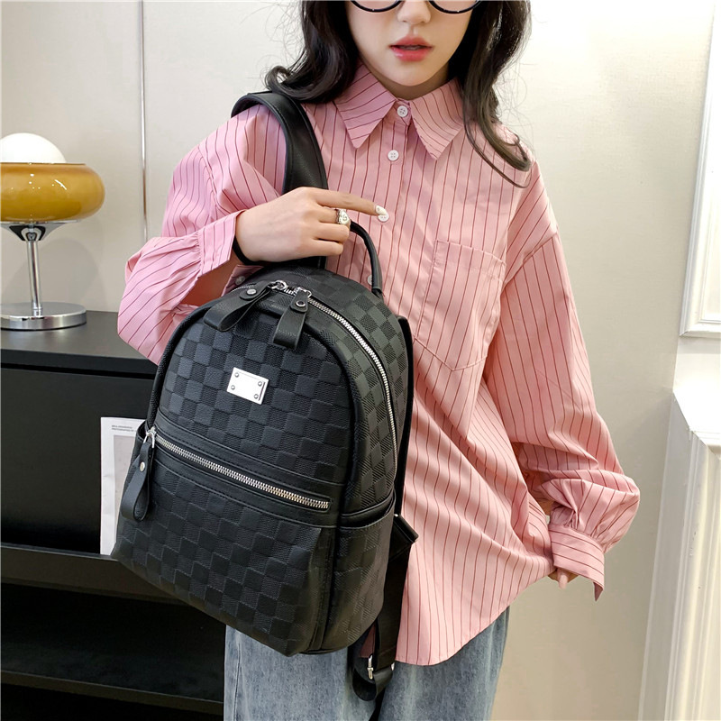包包女跨境热销时尚小背包轻便通勤高级感棋盘格双肩包女轻奢风|undefined