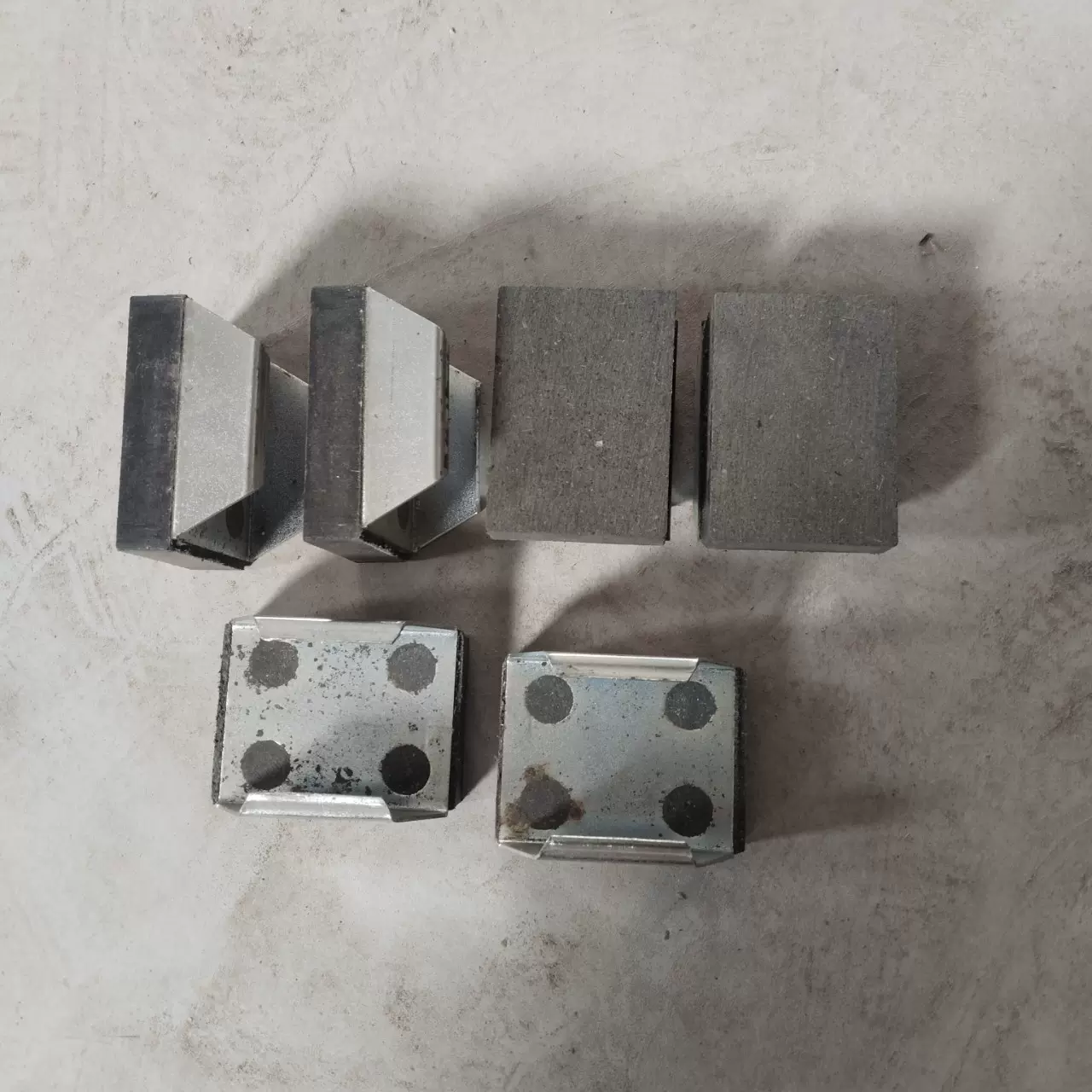 QP12.7气动制动器刹车片 空压碟式制动器零件104/204/105/205通用