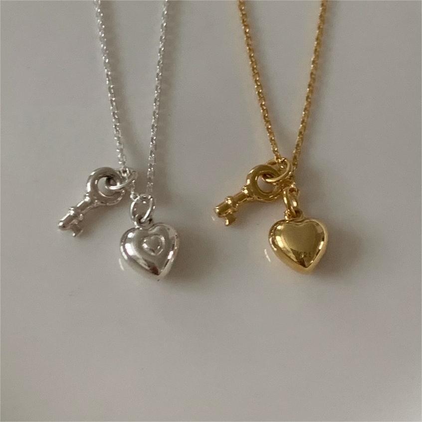 Daily Occasion 925 Sterling Silver Material 925 Sterling Silver Cable Chain Plating Heart Shape Key Pendant Necklace