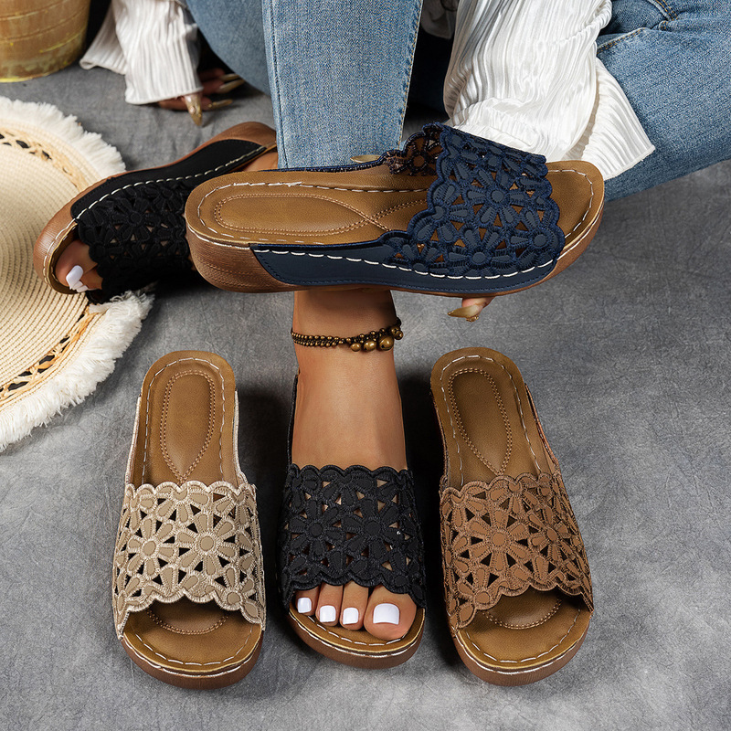 Foreign Trade Floral Hollow-Out Thick-Soled Slippers for Women, Cross-Border Wear, Wedge Heel, Lightweight Beach Sandals, European and American Style, Peep-Toe Foreign Trade Floral Hollow-Out Thick-Soled Slippers for Women, Cross-Border Wear, Wedge Heel, Lightweight Beach Sandals, European and American Style, Peep-Toe