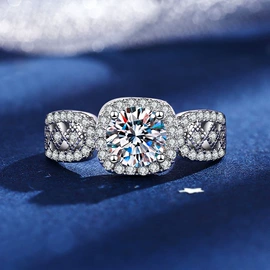 戒指;项坠;耳钉