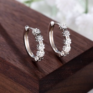 Cross-Border European and American S925 Sterling Silver Small Zirconium Half-Circle Earrings Simple Sweet Flower Fresh Niche Earrings