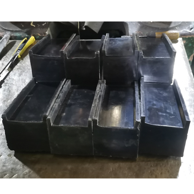 铁路橡胶垫片工厂枕木轻轨橡胶垫板厂家橡胶缓冲栓橡胶减震垫