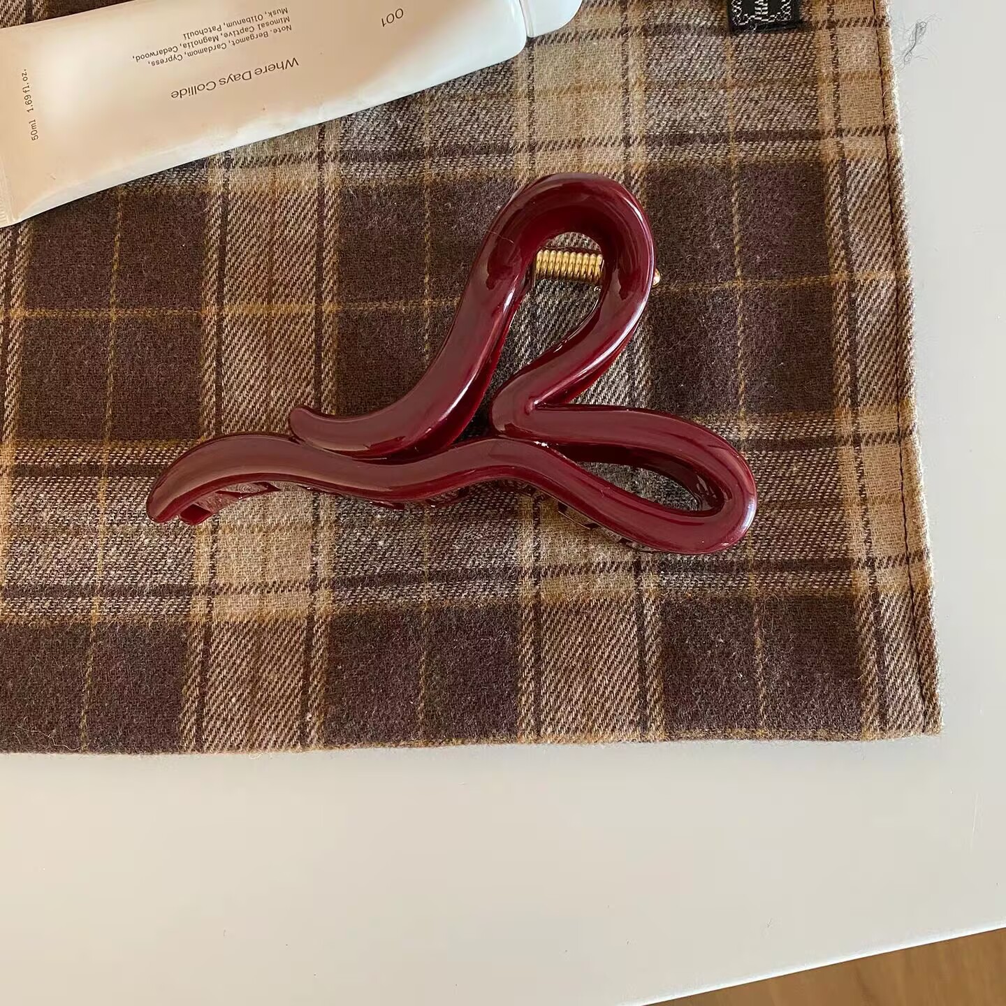 Burgundy twisted love heart