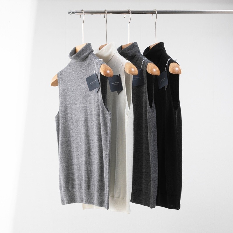 Fine-Spun Yangtze Yarn 100% Fine Wool High-Neck Knitted Vest for Women, Loose Casual Simple Commuter Thin Sweater Base Layer Fine-Spun Yangtze Yarn 100% Fine Wool High-Neck Knitted Vest for Women, Loose Casual Simple Commuter Thin Sweater Base Layer