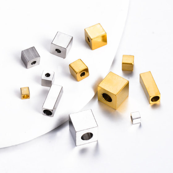 Stainless steel square perforated beads geometric small square positioning beads DIY string bracelet jewelry accessories