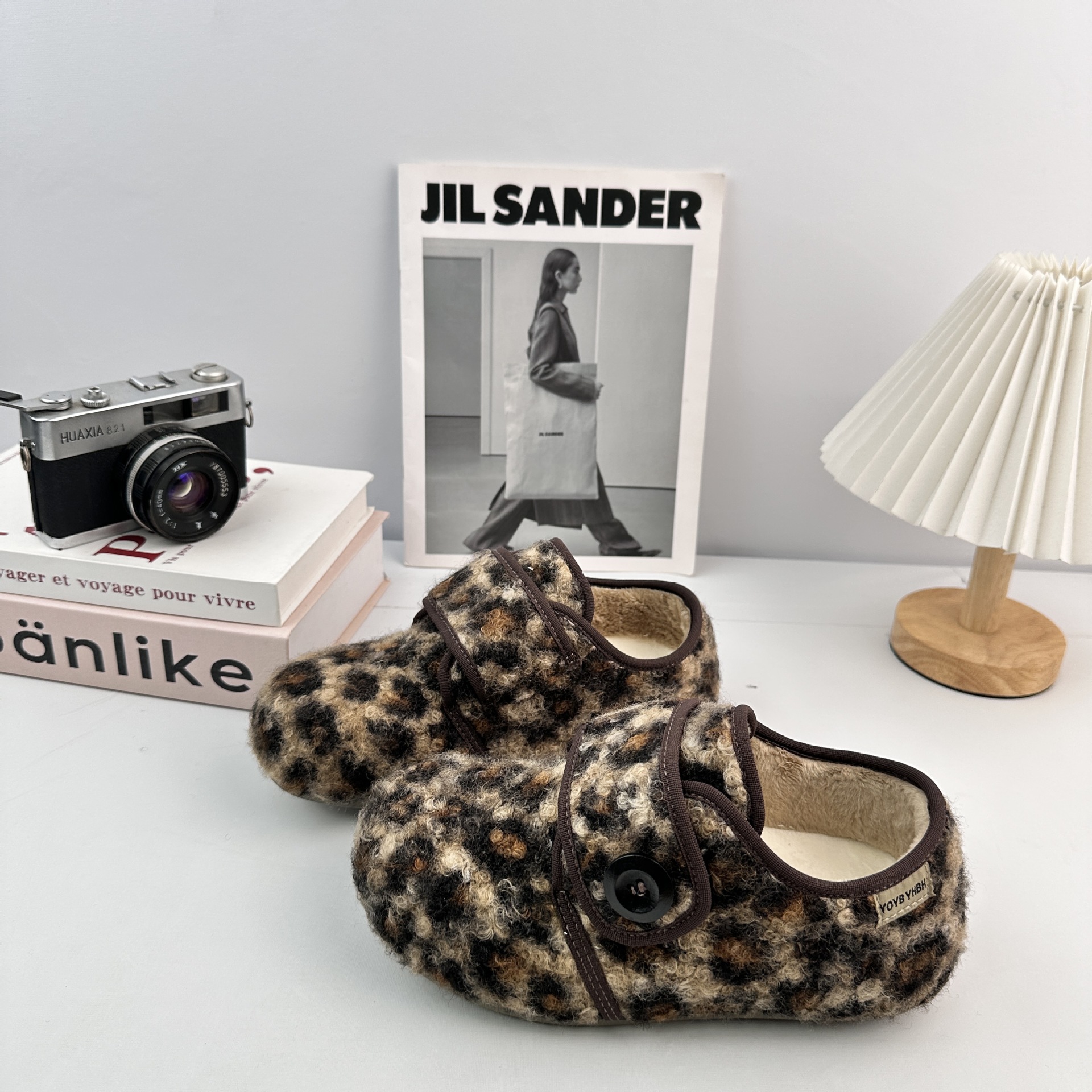 Yuanbo 2025 nuevo otoño y invierno coreano zapatos de lana para mujeres más zapatos de borken de cordero zapatos de cachemire
