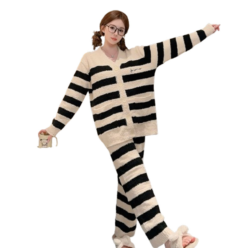 新款长袖睡衣女秋冬季半边绒可外穿条纹开衫V领时尚家居服两件套|undefined