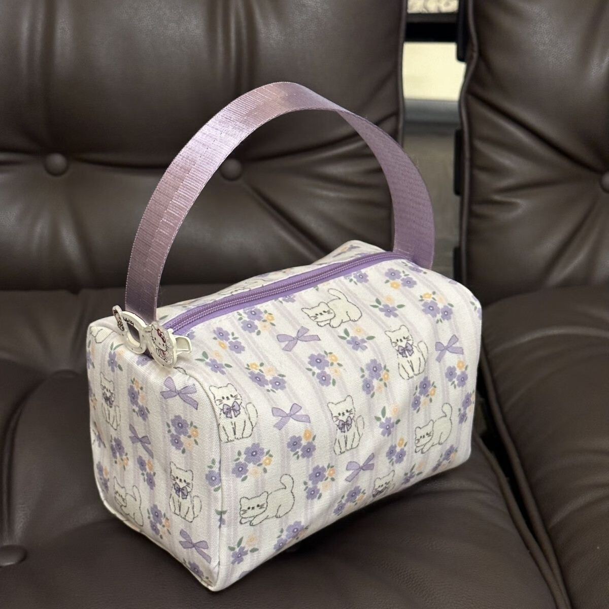 Purple kitten without clip