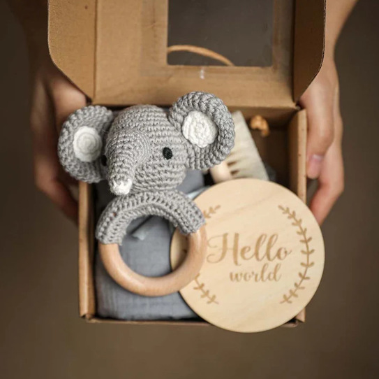 Bebé hecho a mano en feltro libro tranquilo caja de regalo de nacimiento de bebés tetas cadena muñeca animal manta juguete