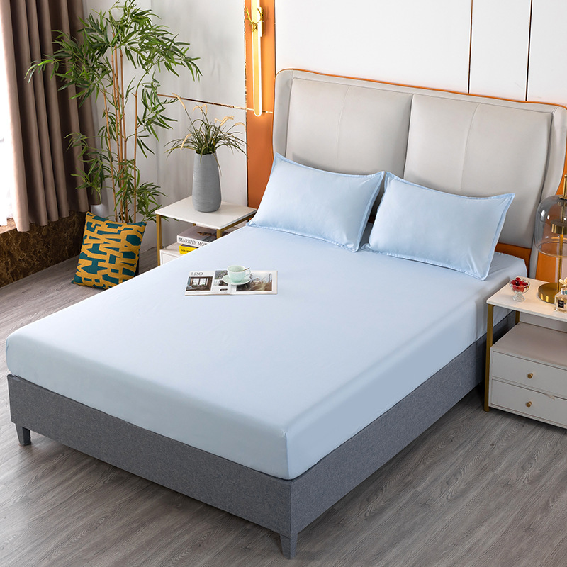 Sombrilla de cama impresa en color puro Juego de cama doble de una pieza Funda protectora de sábana cepillada Juego de cama de tres piezas