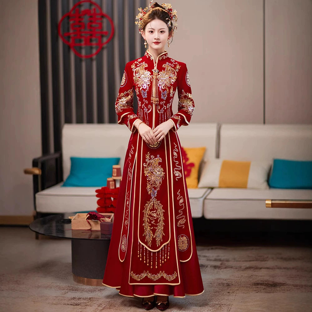 Свадебная одежда Xiuhe 2024 невеста выходит из китайского свадебного платья