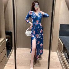 ���QŮ�b�����@��V�I�r�К��|ӡ��ɳ���B��ȹ2023�¿��ļ�����ȹ