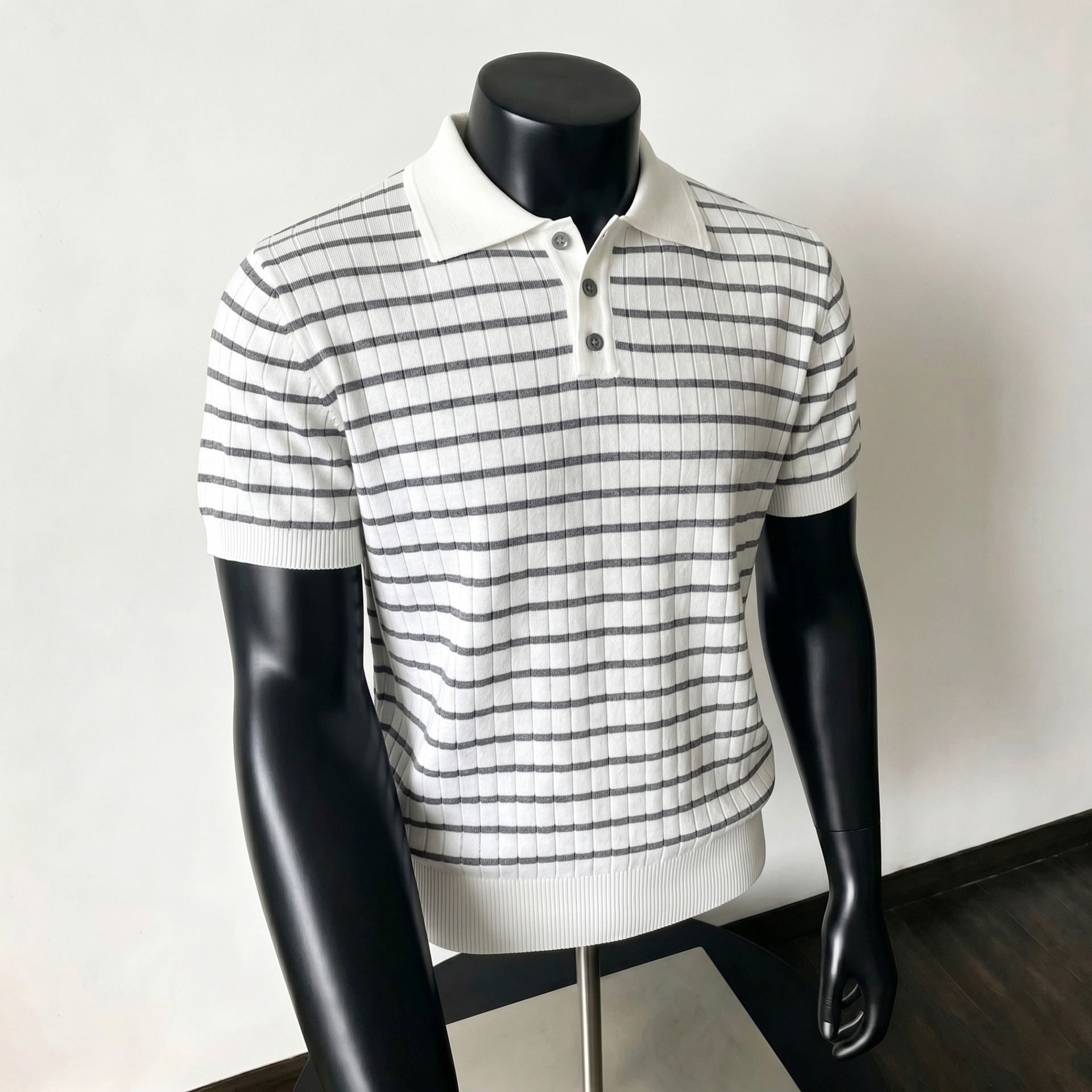 Camisas de polo camisetas de punto de manga corta camisetas a rayas de hombre texturas de alto nivel viejos ganancias de hielo seda verano fábrica transfronteriza al por mayor