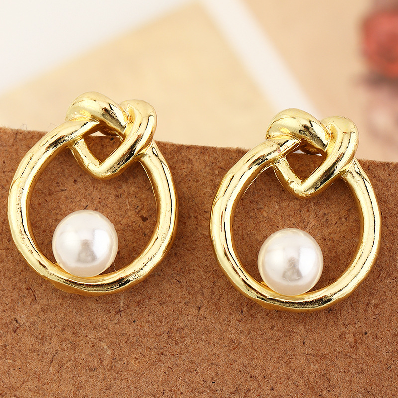 Fashion Heart-shape Pearl Letter Earrings display picture 14