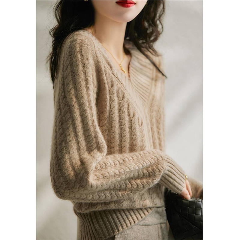 Clearance pick-up does not return: soft glutinous base sweater explosions high sense V-neck padded loose twist sweater