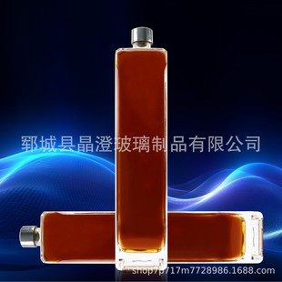 Manufacturer Wholesale Red Wine Bottle Wine Empty Bottle 700ml Whiskey Wine Bottle Thickeneded Glass Liquor Bottle