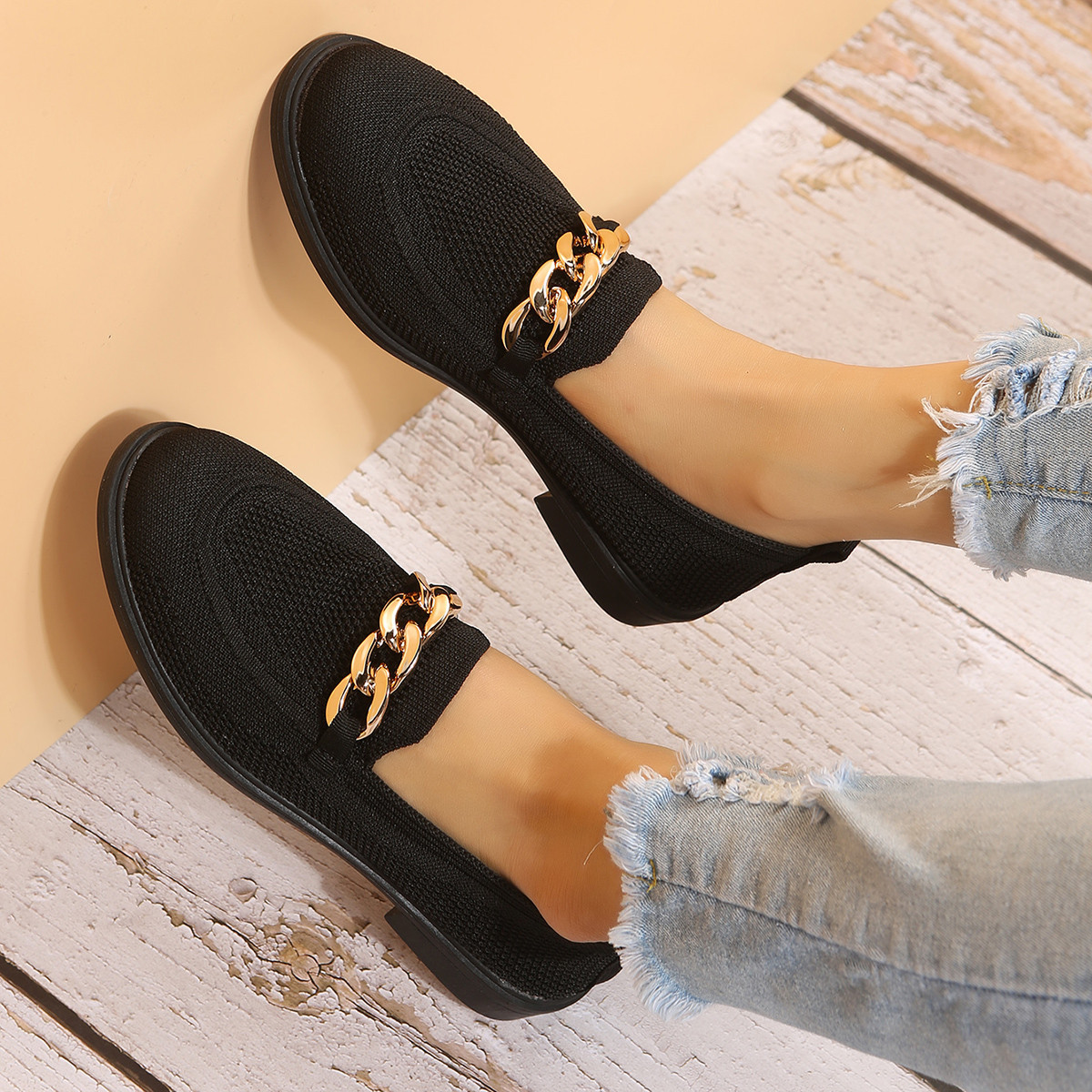 Casual Shoes Image 2