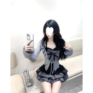 ��ʽĺɫ�����Z��Ů�к�ɫ�ٽz���~�_���@�ݵ���ƴ�ӵ�������ȹ��