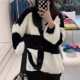 韩系慵懒风V领仿貂绒秋冬新款撞色条纹针织开衫毛茸茸毛衣外套女