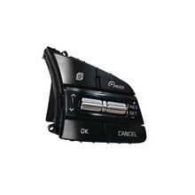 方向盘音量蓝牙巡航控制按键96720M6120适用起亚Cerato K3 19-23