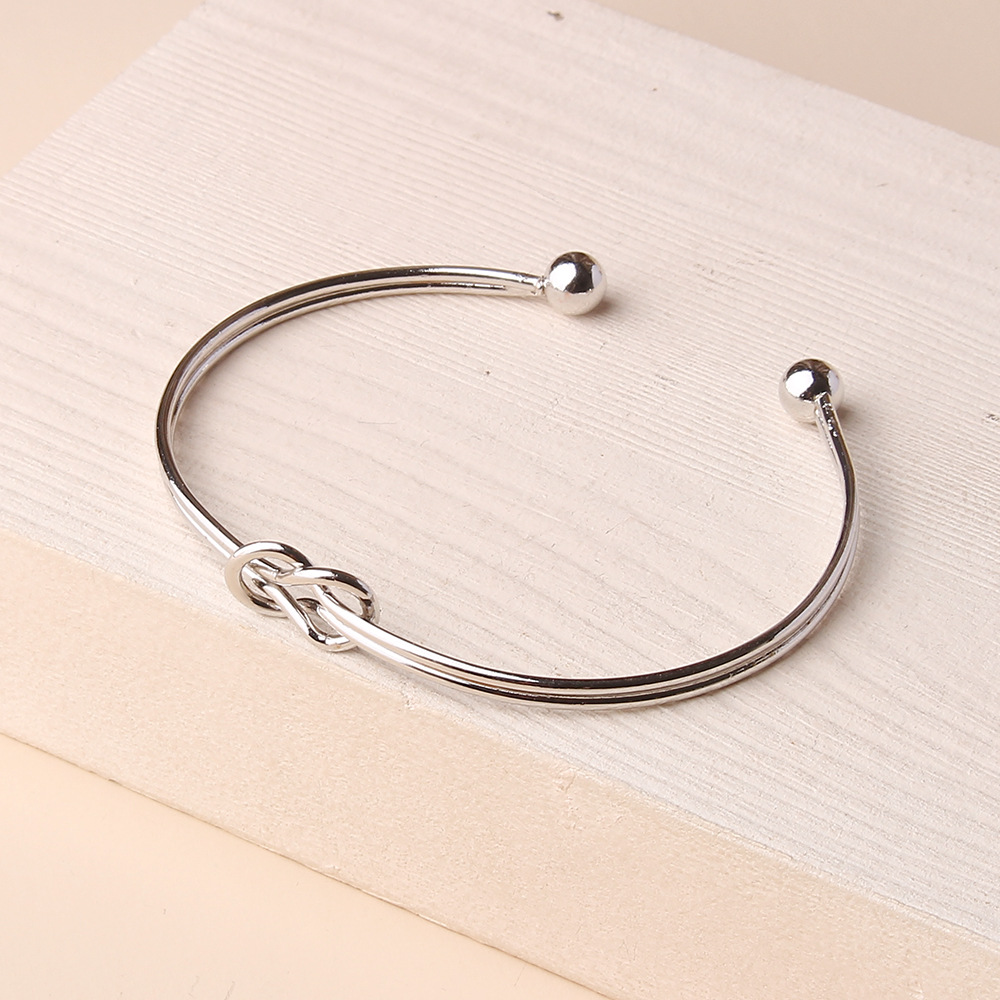 Simple Style Geometric Alloy Charm Plating Women's Cuff Bracelets Bracelets display picture 2