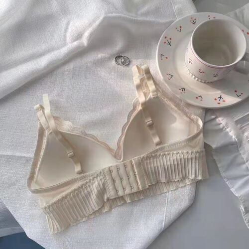 French lace underwear for women, thin, small breasts, push-up, thin straps, no wires, pure desire, sexy triangle cup lace bra