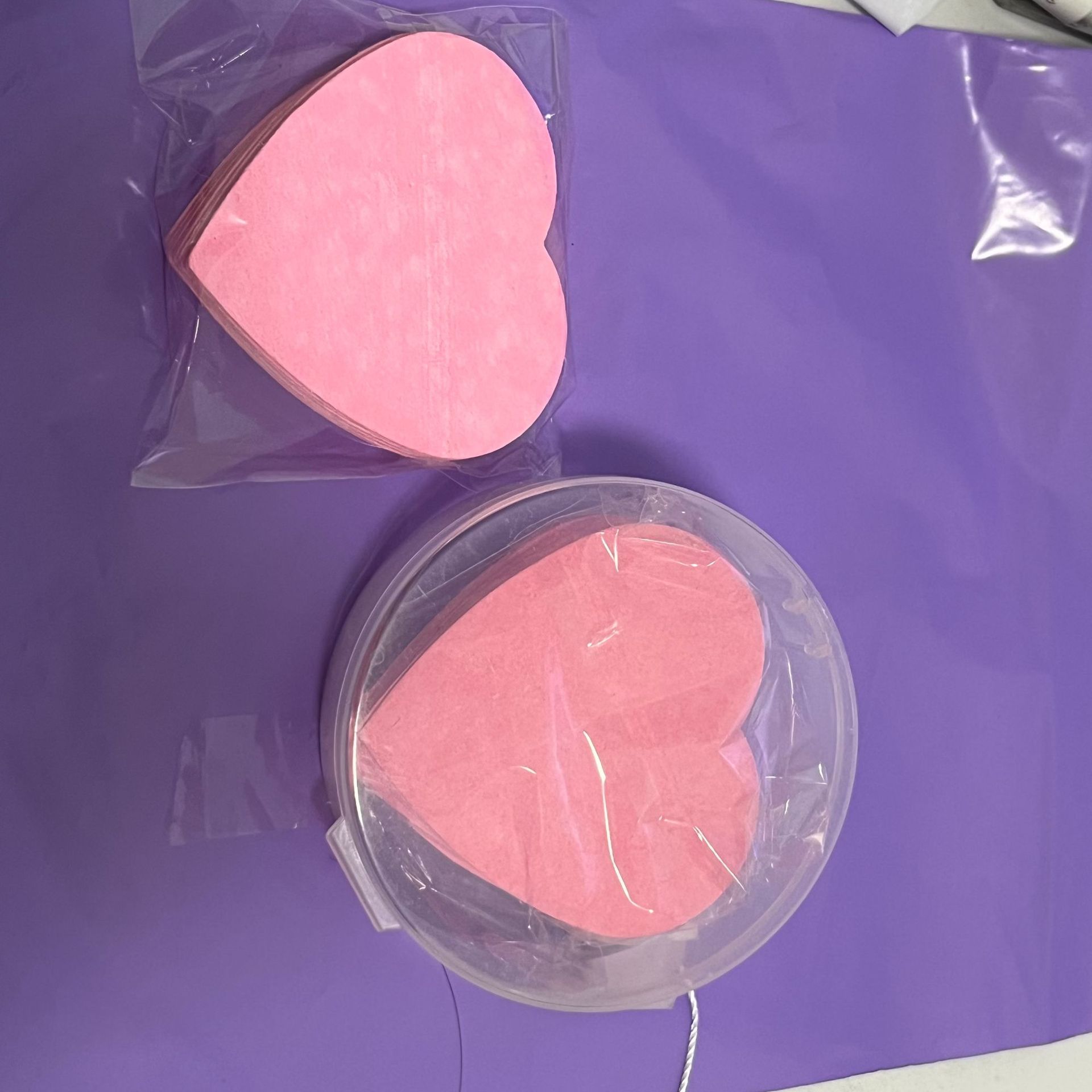 Transfronteriza Venta caliente amor en forma de corazón comprimido de pulpa de madera de algodón cara de lavado puff belleza removedor de maquillaje esponja de limpieza puff salon SP Limpieza de algodón