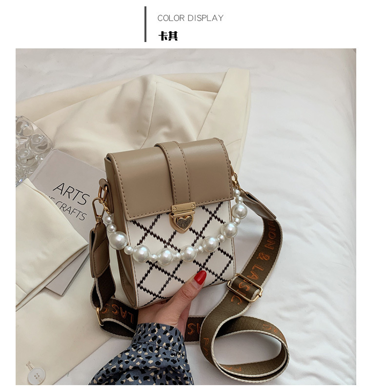 Wholesale Fashion Pearl Chain Plaid Messenger Small Square Bag Nihaojewelry display picture 6