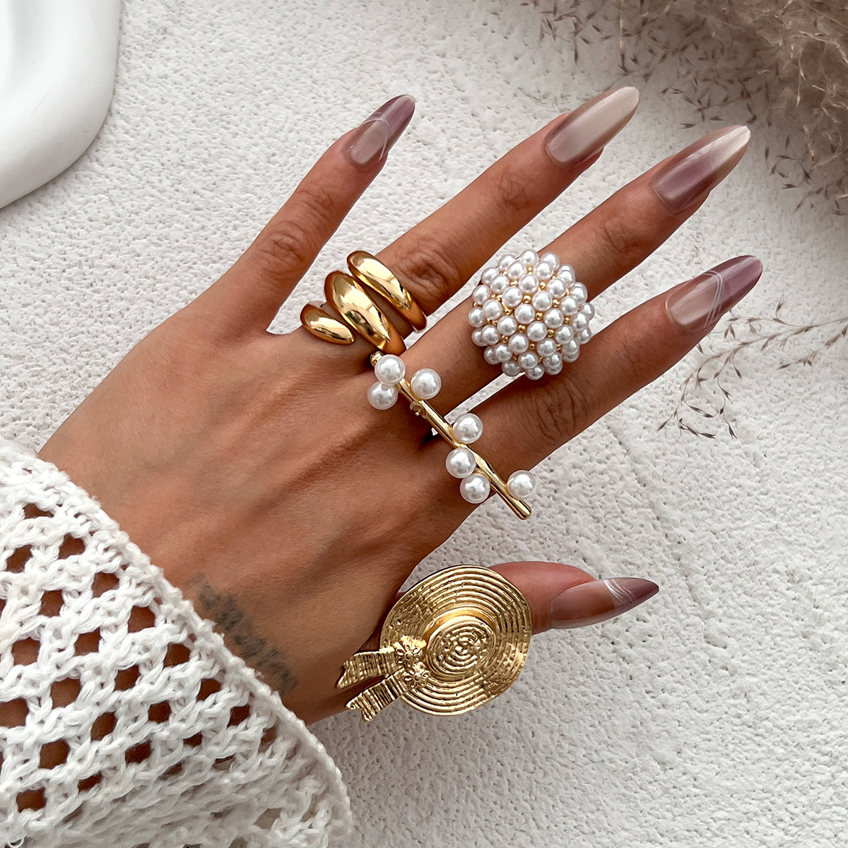 10g Weight Rings Classification Adjustable Ring Size 1 Piece Quantity Holiday Occasion Imitation Pearl, Alloy Material Waves, Flower Pattern 2025 Spring and Summer Season Women's Gender Plating Design Glam, Exaggerated Style Glam Exaggerated Waves Flower Imitation Pearl Alloy Plating Women's Rings 9