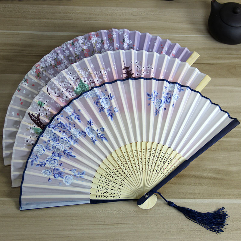 Ventilador estilo chino estilo antiguo estilo de las mujeres estilo japonés pequeño paño retro estilo de verano baile plegable clásico traje antiguo ventilador plegable