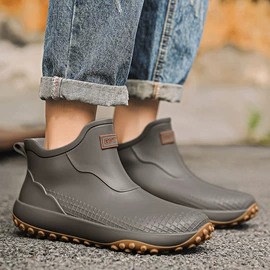 女式雨鞋;男式雨鞋;厚底拖鞋