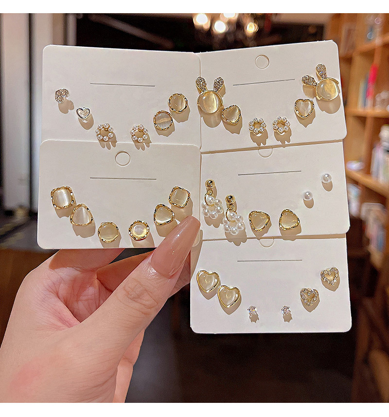 Fashion Geometric Heart Shape Bow Knot Copper Inlay Artificial Pearls Rhinestones Opal Earrings 1 Pa