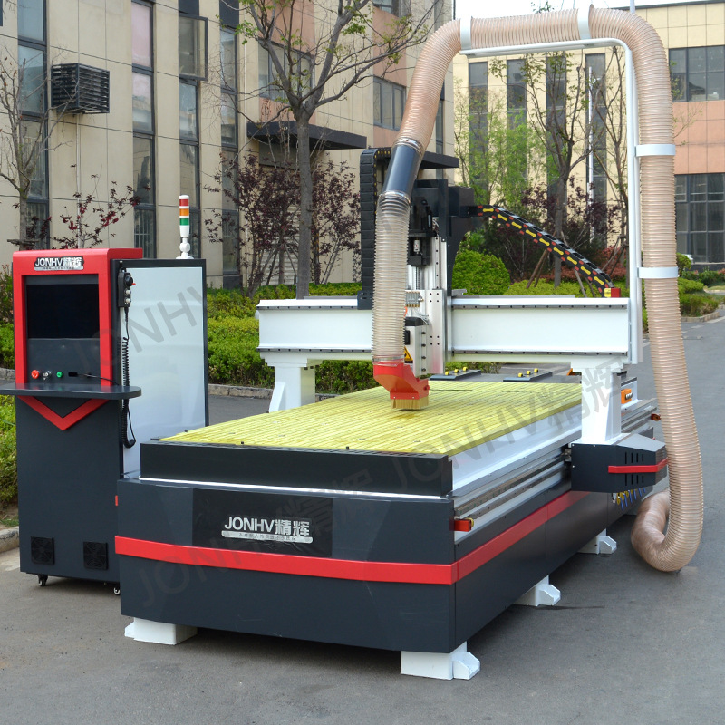 Máquina cortadora grande