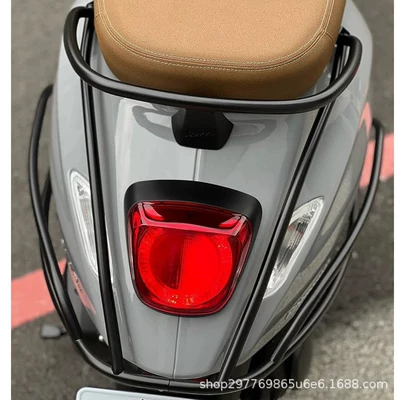 Sprint 150, black and silver – Motorcycle bumper