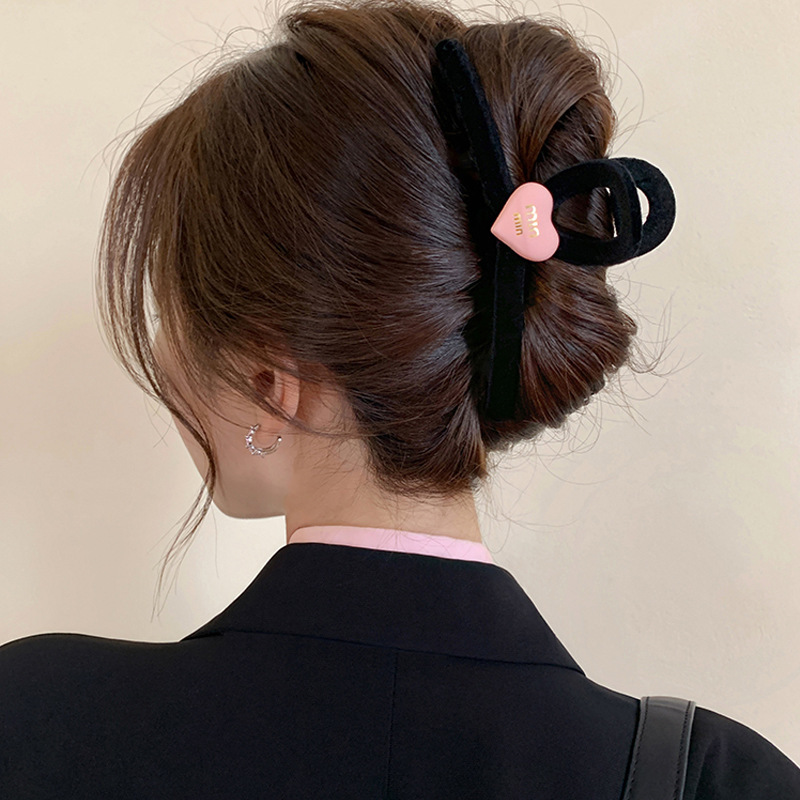 女性用のキュートでかわいいクマのヘアクリップ、2025年の新しいハイエンドのサメのヘアクリップ、後頭部のヘアクリップ、ヘアクリップ|undefined