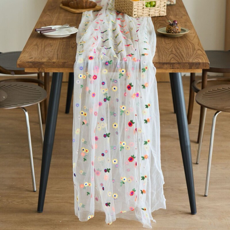 Yimanqiyun レーステーブルフラグプリーツフレンチレトロスタイルカラフルな花刺繍ウェディングテーブル装飾ティーフラッグクロス|undefined