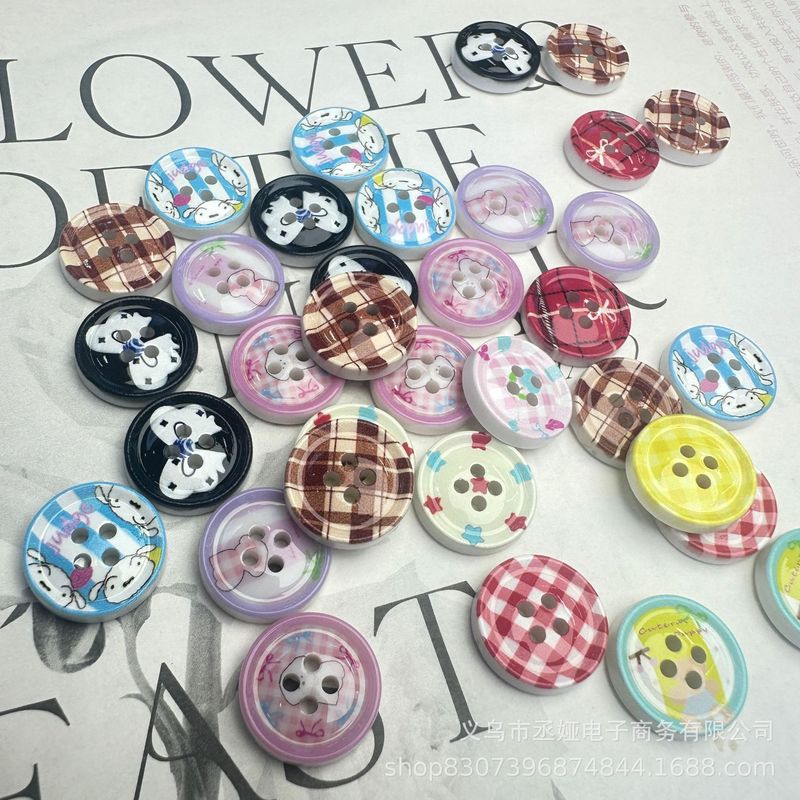 卸売かわいいラウンド漫画四つ目ボタン diy セーター手作りイラスト愛リンゴジュエリーヘアアクセサリーボタン|undefined
