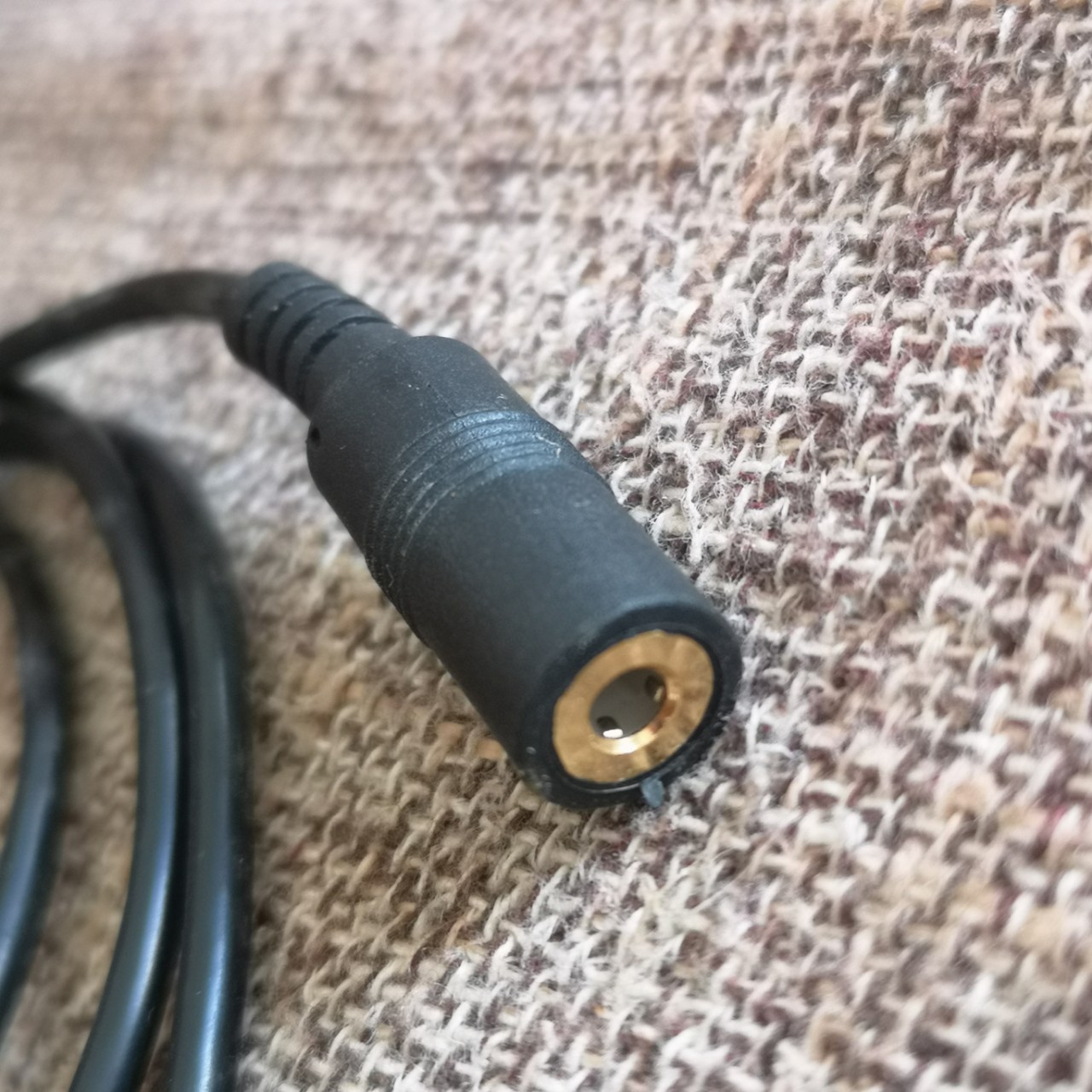 �Ż�ֱ����Ƶ��3.5��ĸ�ӳ���aux���Թ���˷���������ܱ߳��۹�