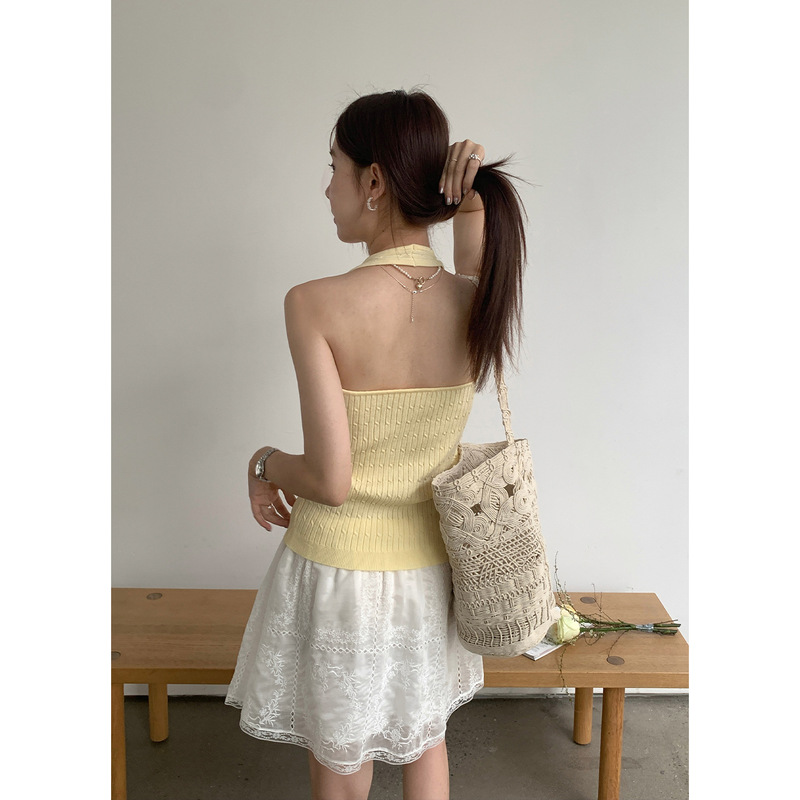 Yier Shirt Summer Spotlight Halter Neck Slim Fit Sleeveless Pure Desire Beauty Back Hot Girl Summer Korean Style Tank Top Women Ye0136 Yier Shirt Summer Spotlight Halter Neck Slim Fit Sleeveless Pure Desire Beauty Back Hot Girl Summer Korean Style Tank Top Women Ye0136