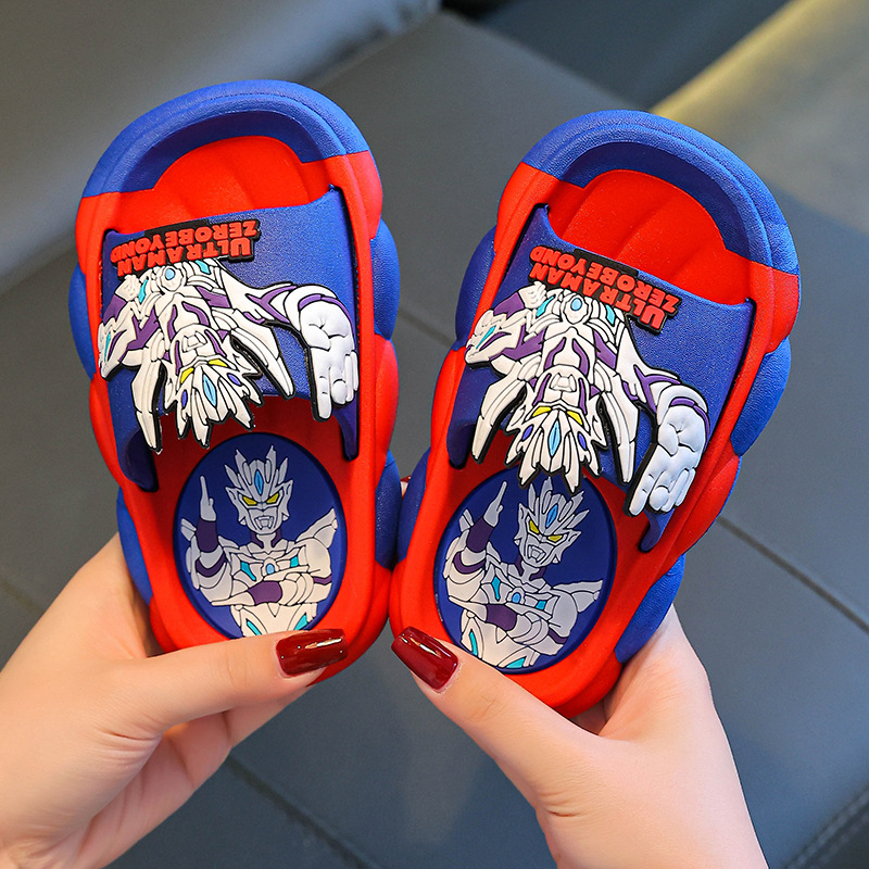 Zapatillas para niños niños de verano zapatillas de dibujos animados antideslizantes para el baño doméstico para niños pequeños y medianos zapatillas de dibujos animados Ciro