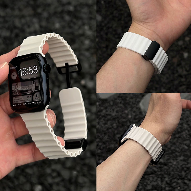 New Marine Breathable Silicone Strap Suitable for S11 Apple Watch S10 Magnetic 9Iwatchs6789 Simple Design