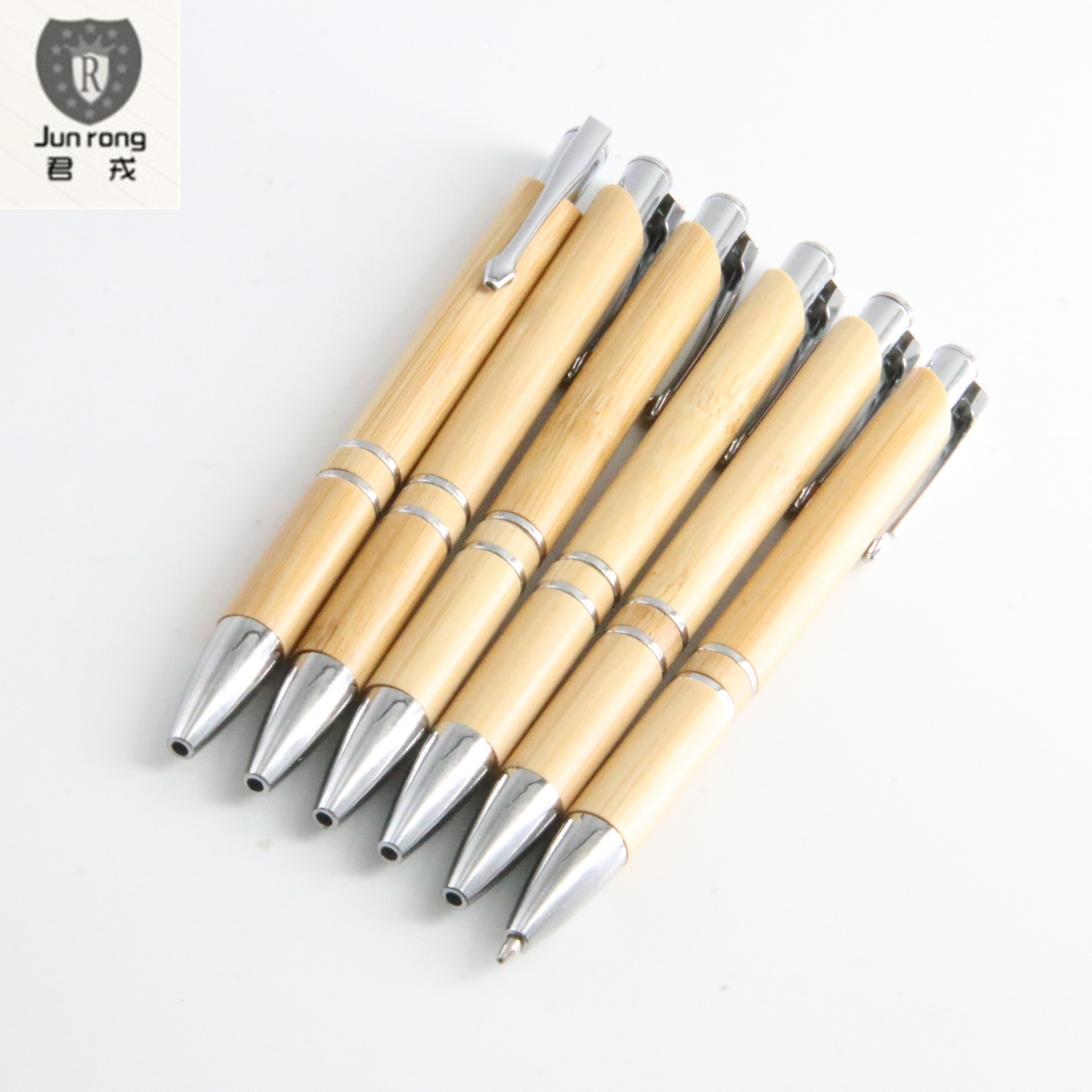 Empuje la pluma de bambú bolígrafo láser logo regalo pluma negocio bolígrafo e-commerce Venta caliente en stock pluma de aceite medio