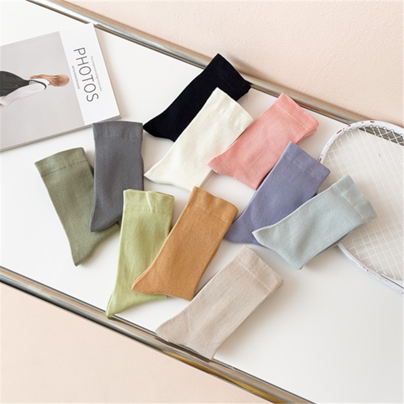 Calcetines de color sólido calcetines de confinamiento de boca suelta de algodón calcetines de pila de media pantorrilla para mujeres al por mayor calcetines de algodón largos transpirables de estilo japonés