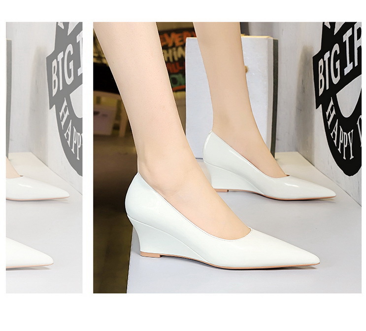 Spitze Damen High Heels Aus Lackleder Als Elegante Abendschuhe_voghion.com