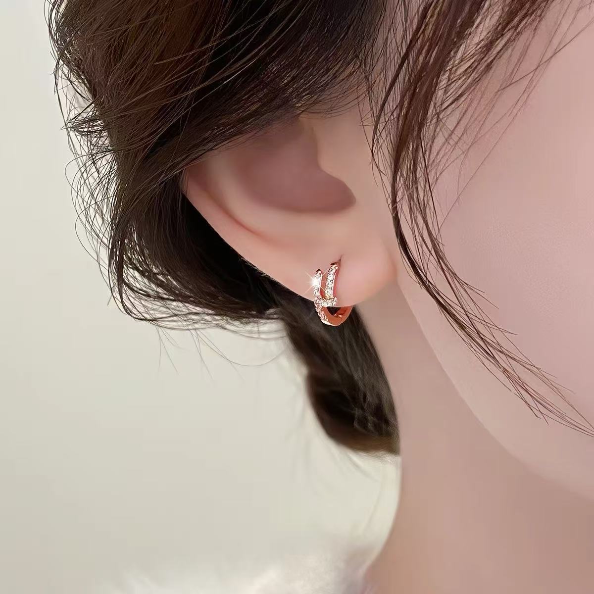 Light Luxury Niche Rose Gold Versatile Earrings New Style Ear Clips Ear Hoops Ear Studs Women's Stud Earrings with a High-End Feel