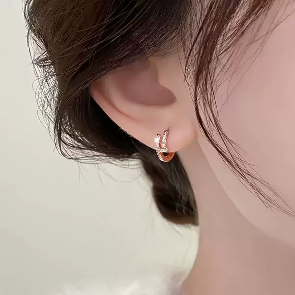Light Luxury Niche Rose Gold Versatile Earrings New Style Ear Clips Ear Hoops Ear Studs Women's Stud Earrings with a High-End Feel