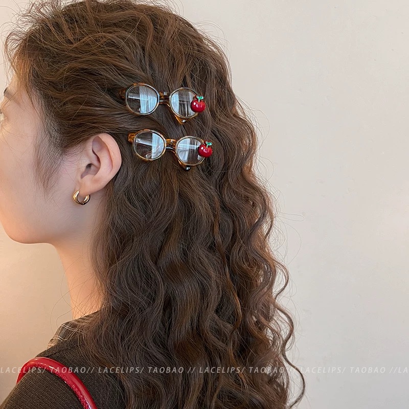 28# korean style little apple artistic eyeglass hair clips [pair]