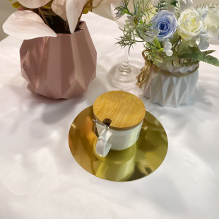 �羳���R�d�A�ν�ɫ���|,һ���Լ����|,�m��춲���,�R���ɫ���|